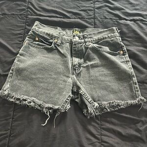 Lee Cut Off Shorts - 29